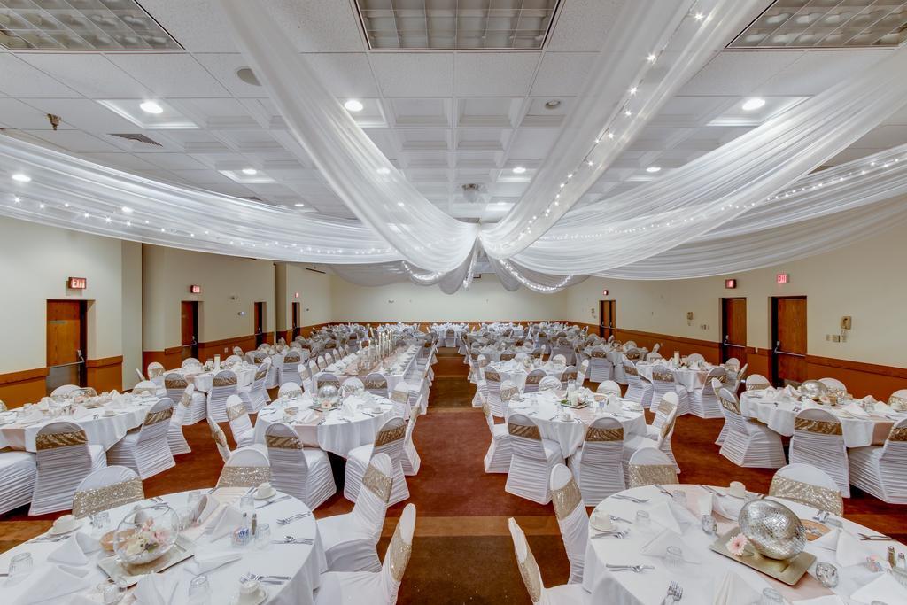 Mankato City Center Hotel Buitenkant foto